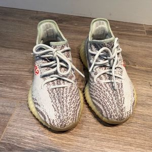 Adidas Yeezy 350 size 4